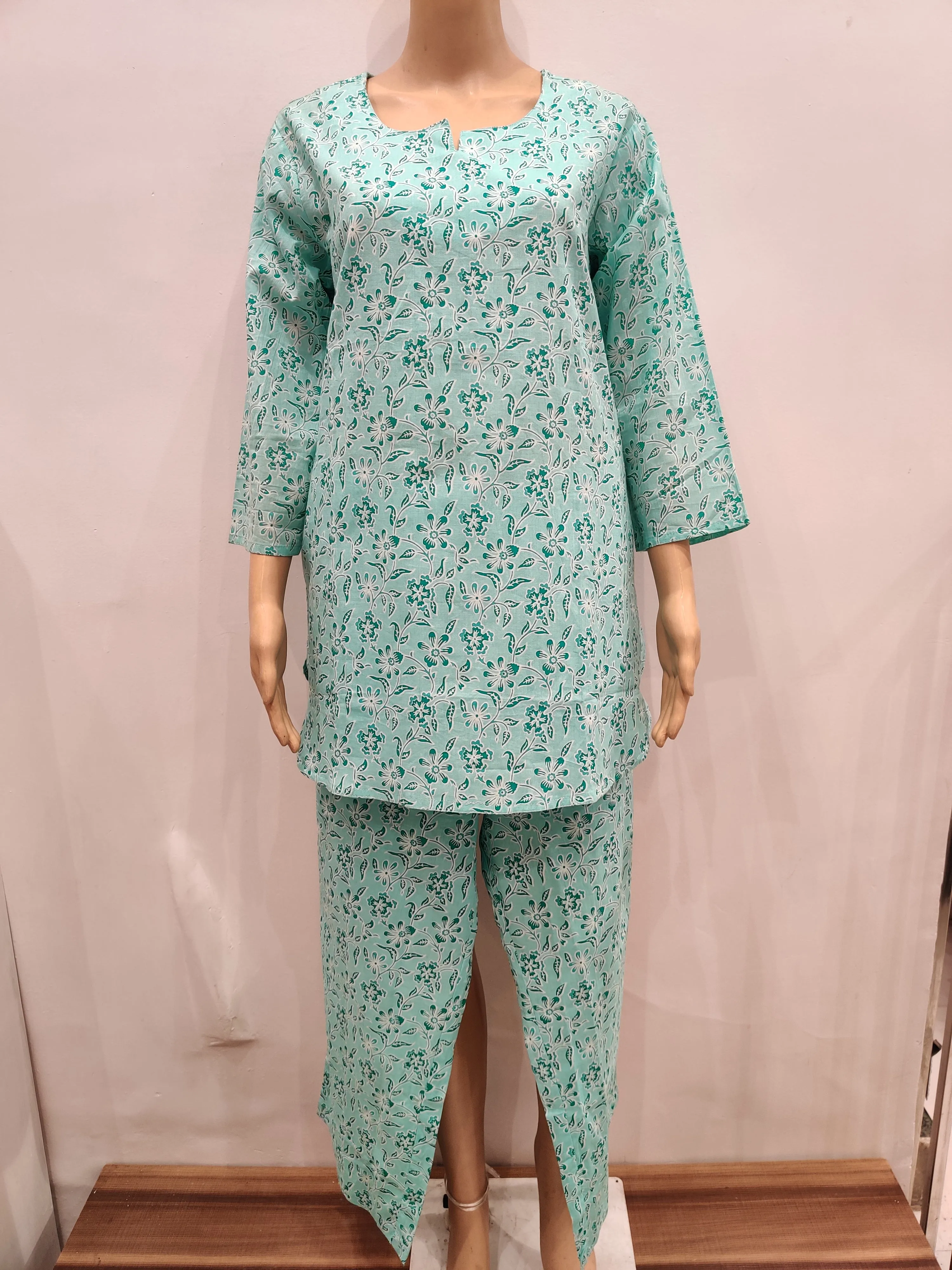 Hiptage Kurta with pant