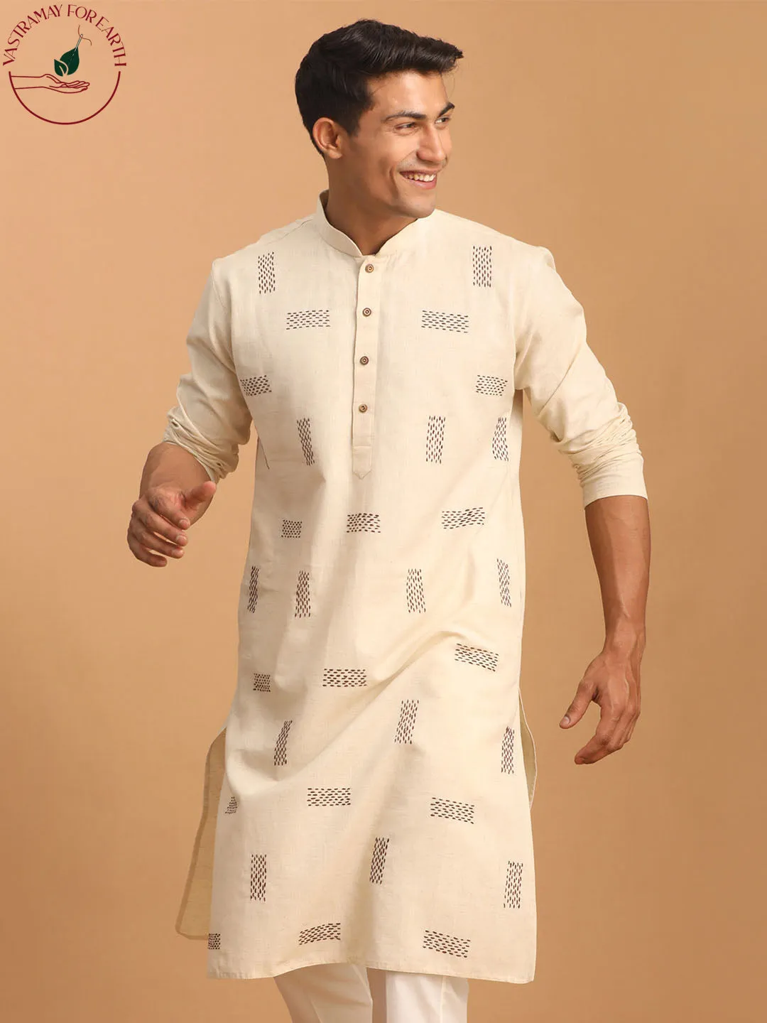 SHVAAS By VASTRAMAY Men's Cream Katha Stich Embroidered cotton Kurta