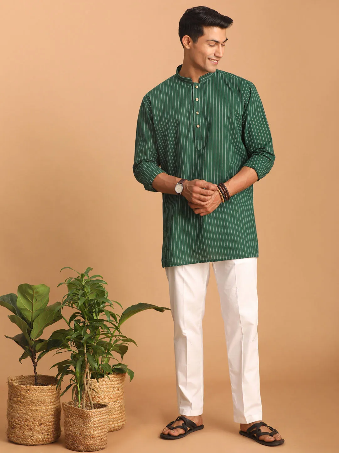 SHVAAS By VASTRAMAY Men's Green Striped Cotton Short Kurta