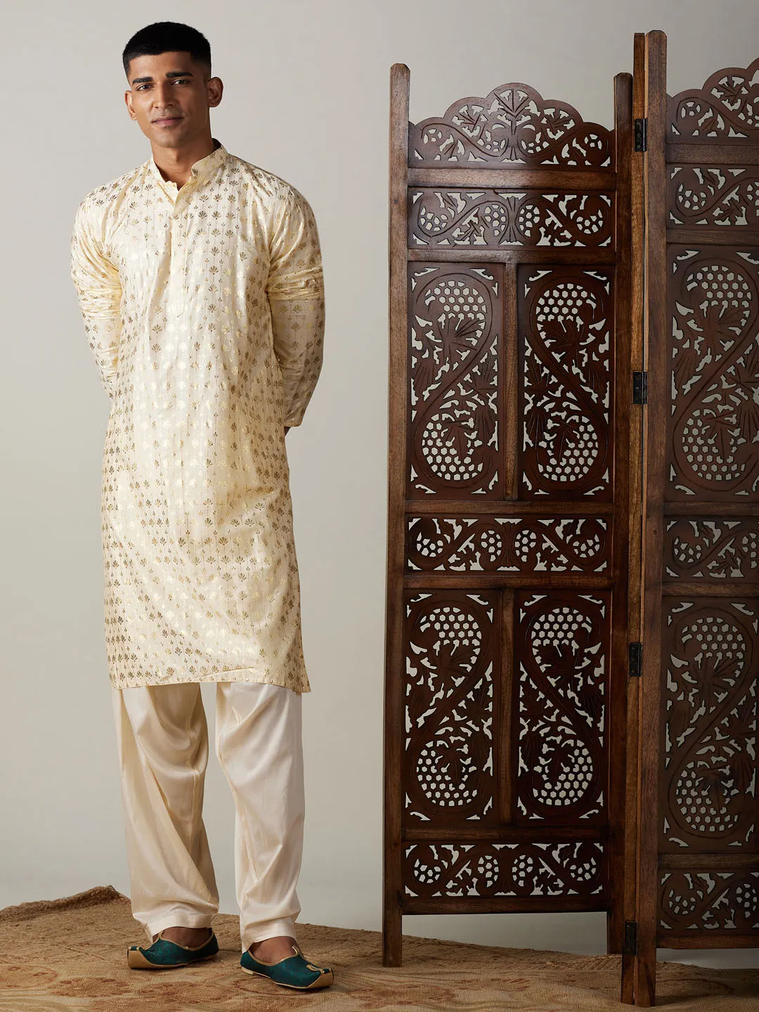 VASTRAMAY Golden Foil Printed Kurta Set